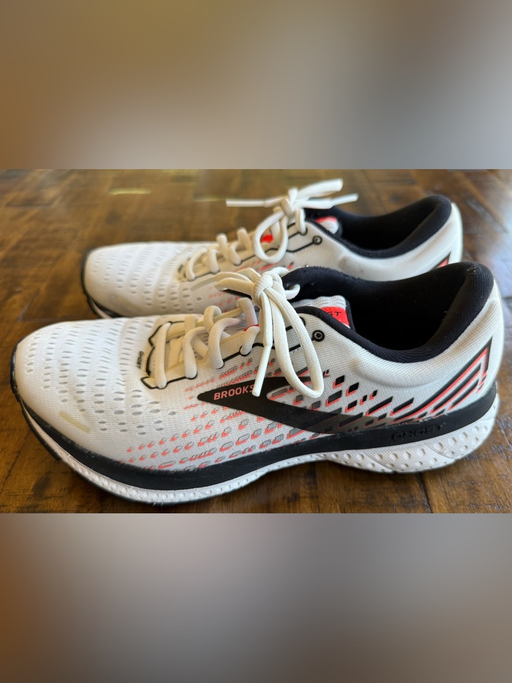 Brooks Ghost Women’s Size 9 B Running Shoes –1203381B192